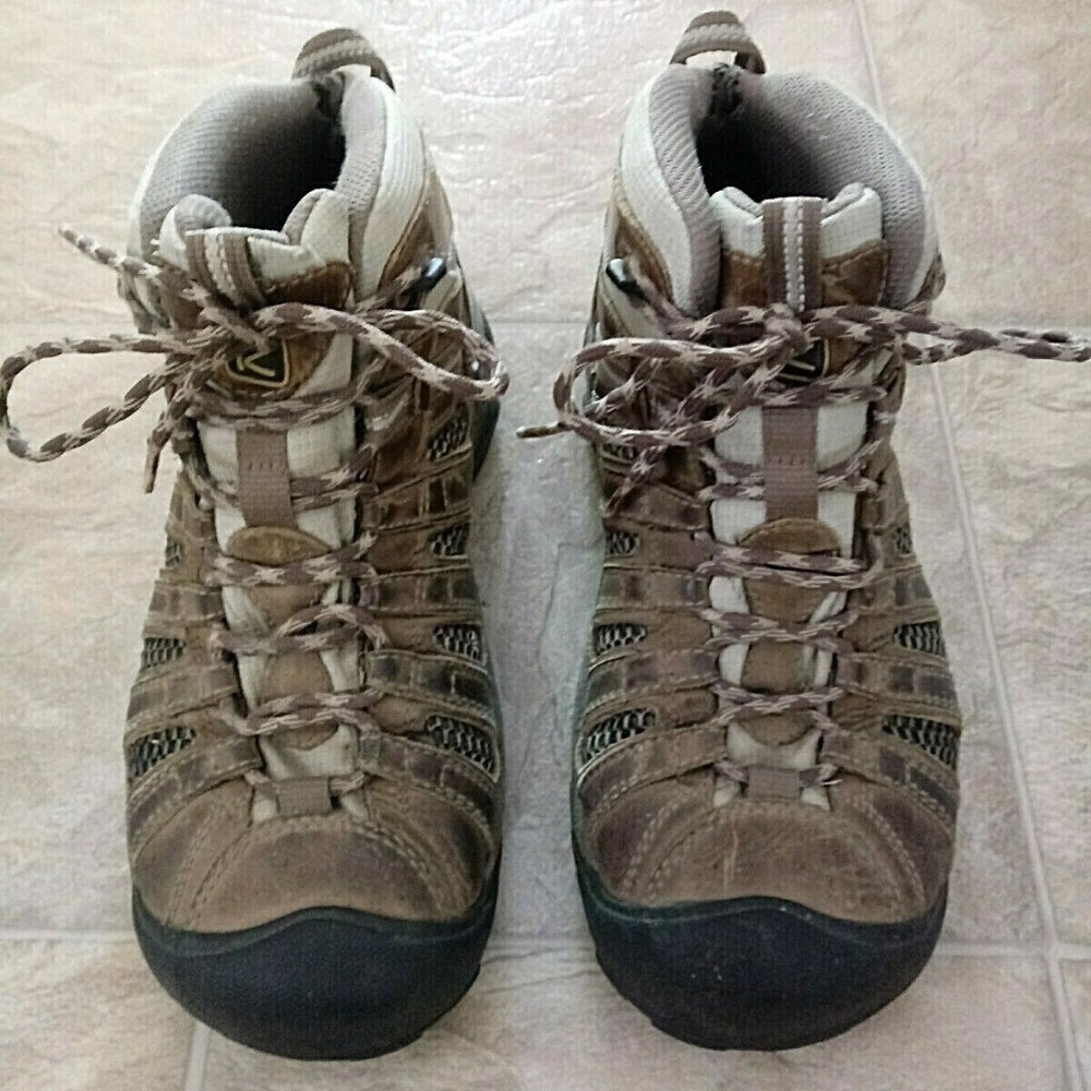 Keen Womens Voyageur Vented Hiking Shoes Sz 8.5